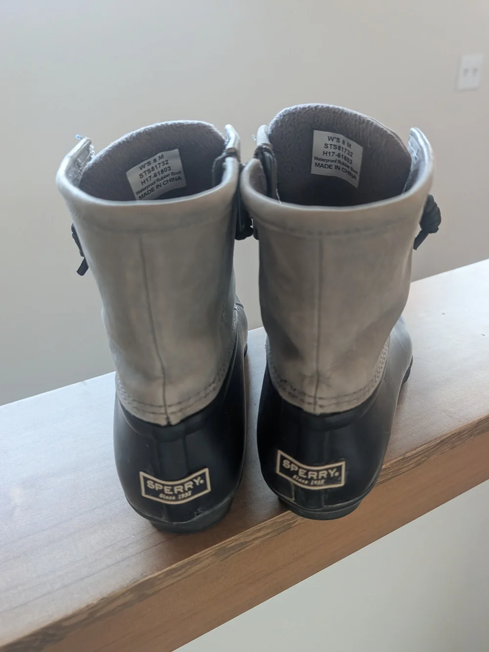 Sperry Women's Gray and Black Duck Boots